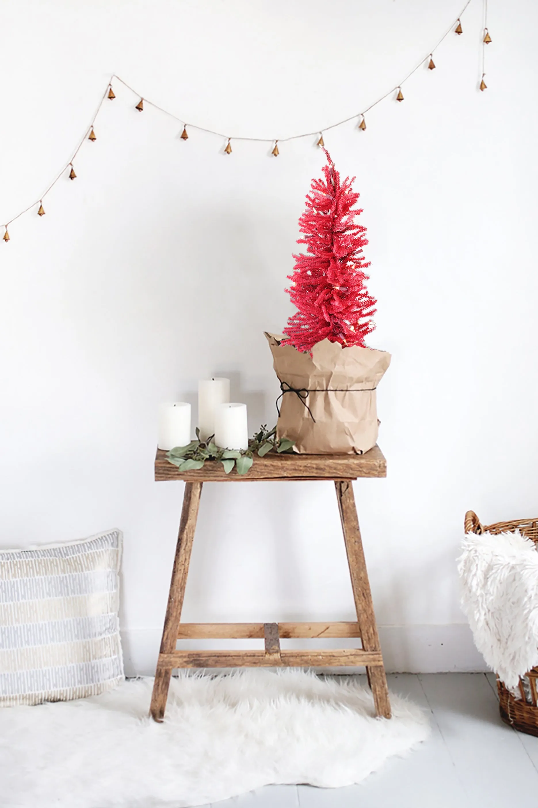 2' Pre-Lit Red Burlap Base Christmas Tree