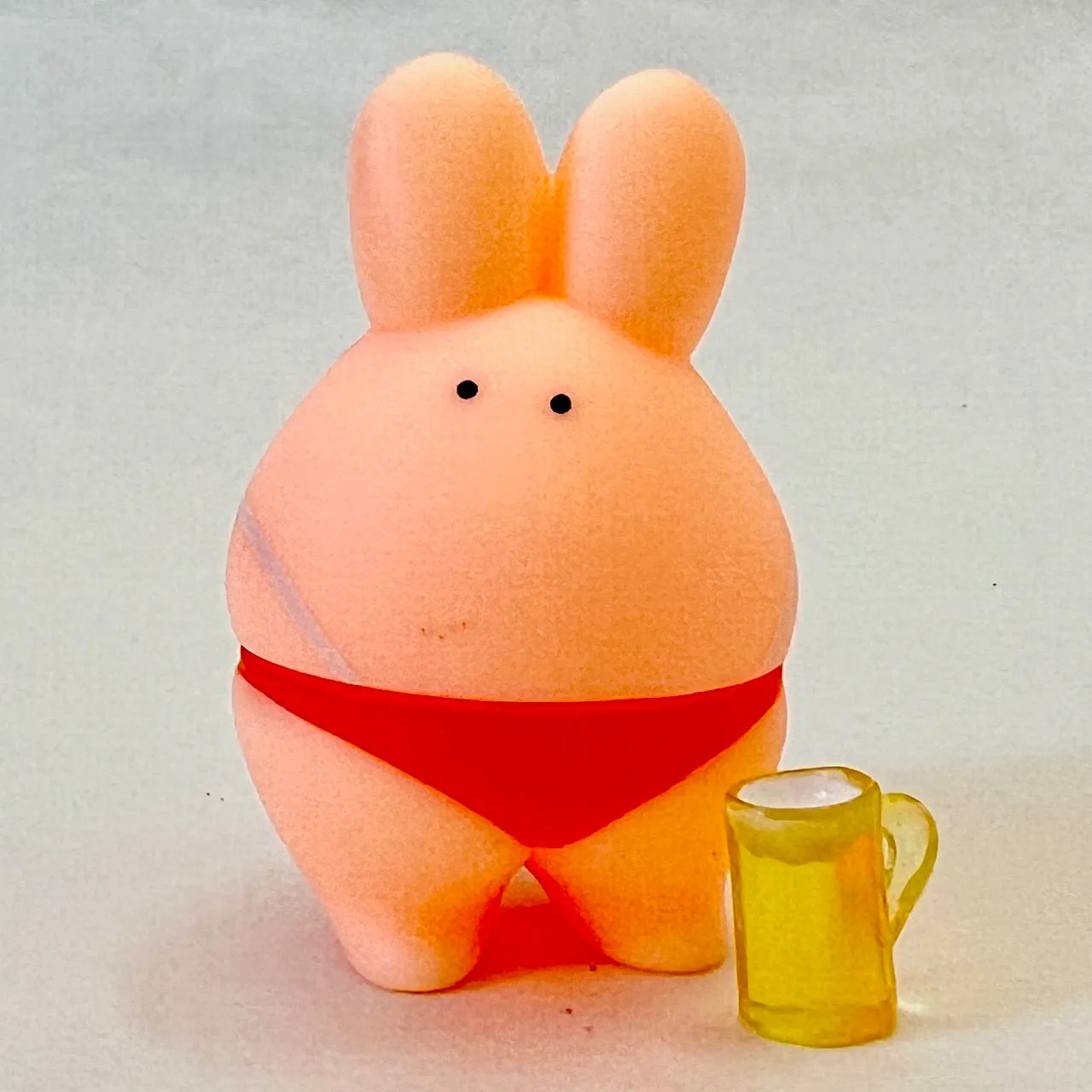 70290 Sumo Rabbit Figurine Capsule-5