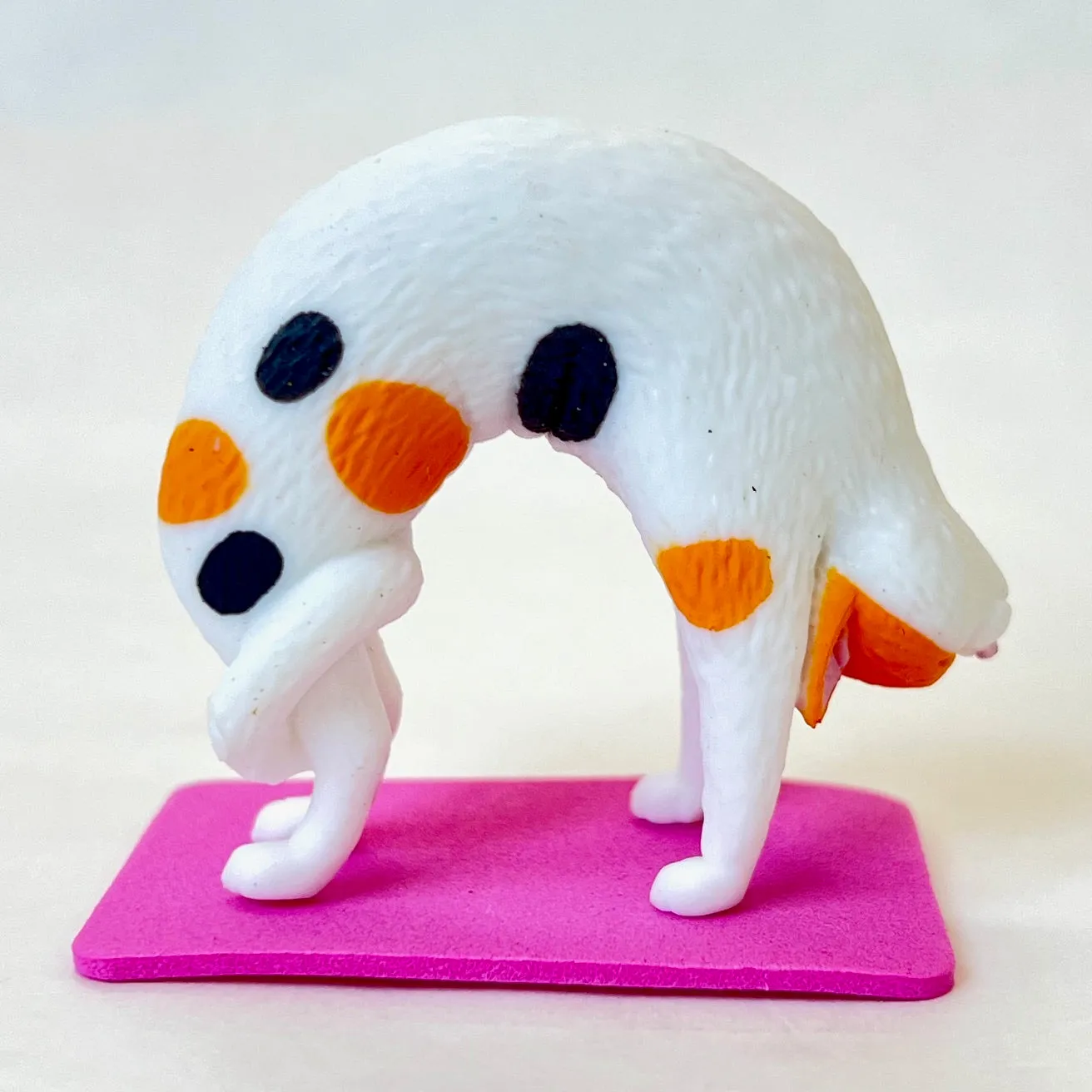 70304 Acrobatic Cats Figurines Capsule-6