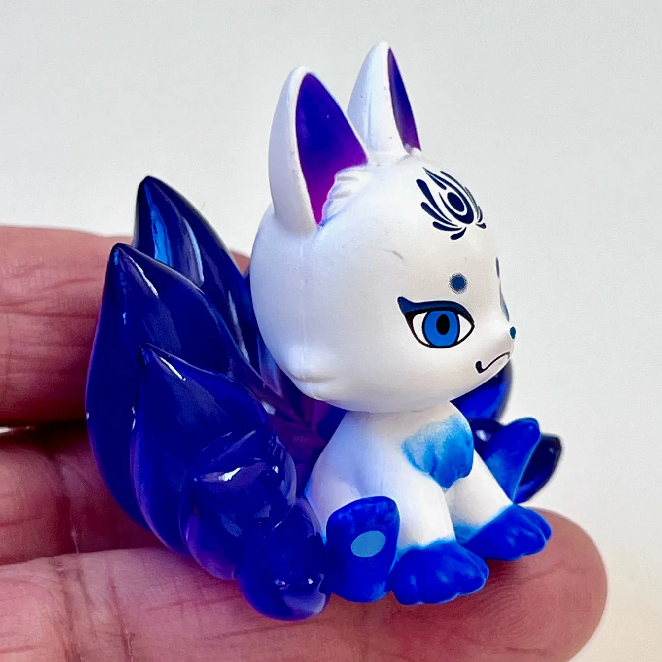 70391 Rainbow Fox Capsule-7