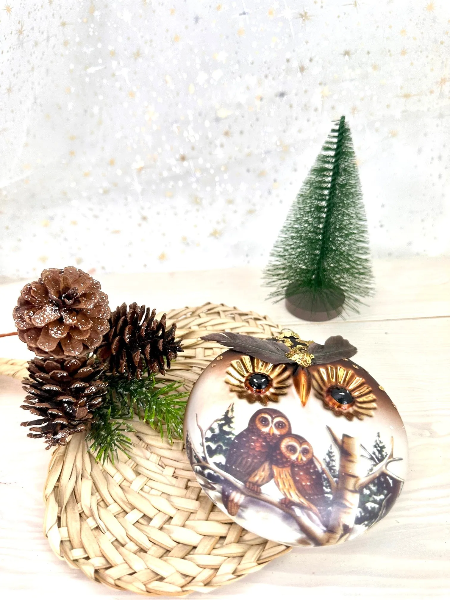 Christmas By Krebs Blown Glass  Collectible Tree Ornaments  (4.75" Owl Disc)