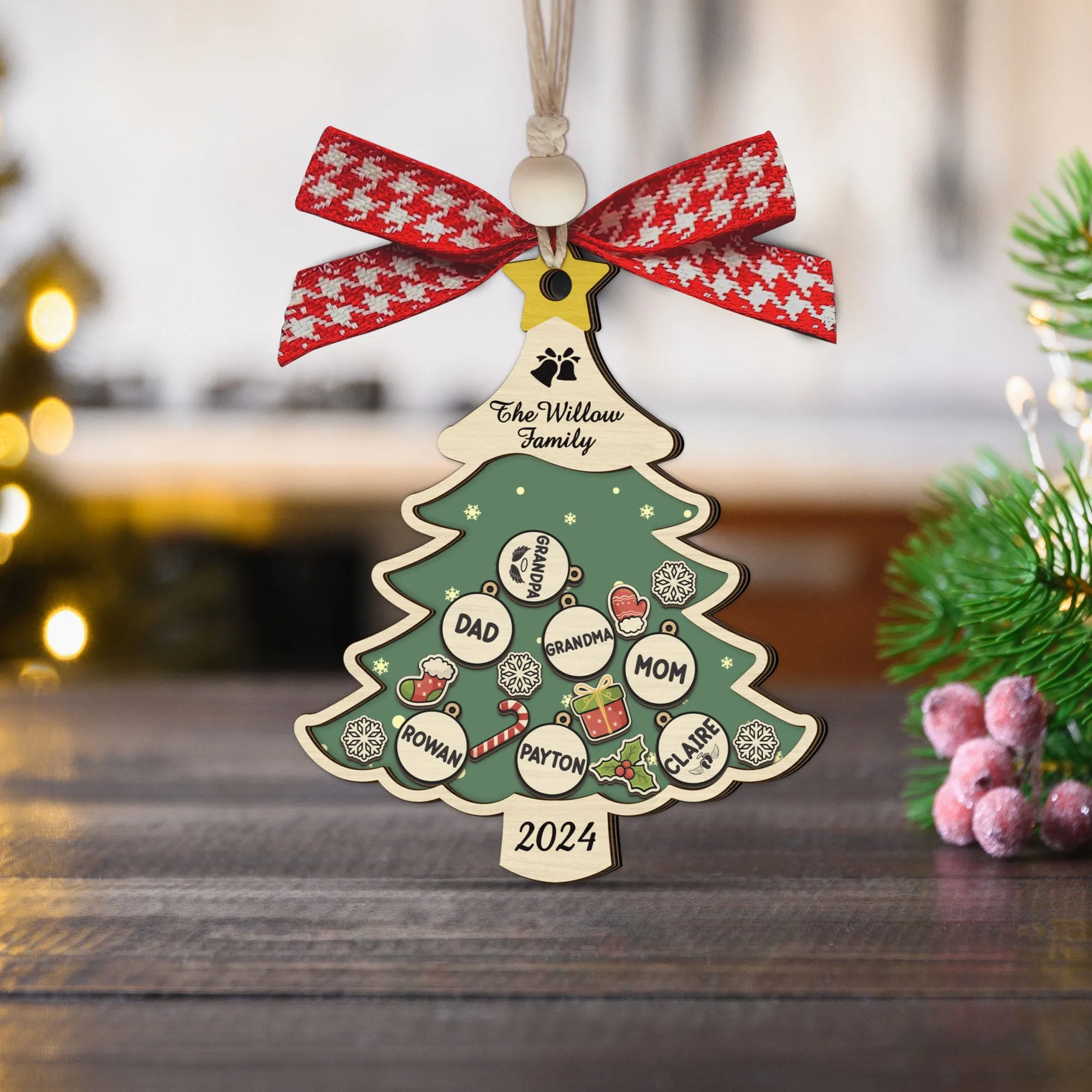 Custom Family Names Christmas Tree Decorations, Family Wooden Ornaments CF207