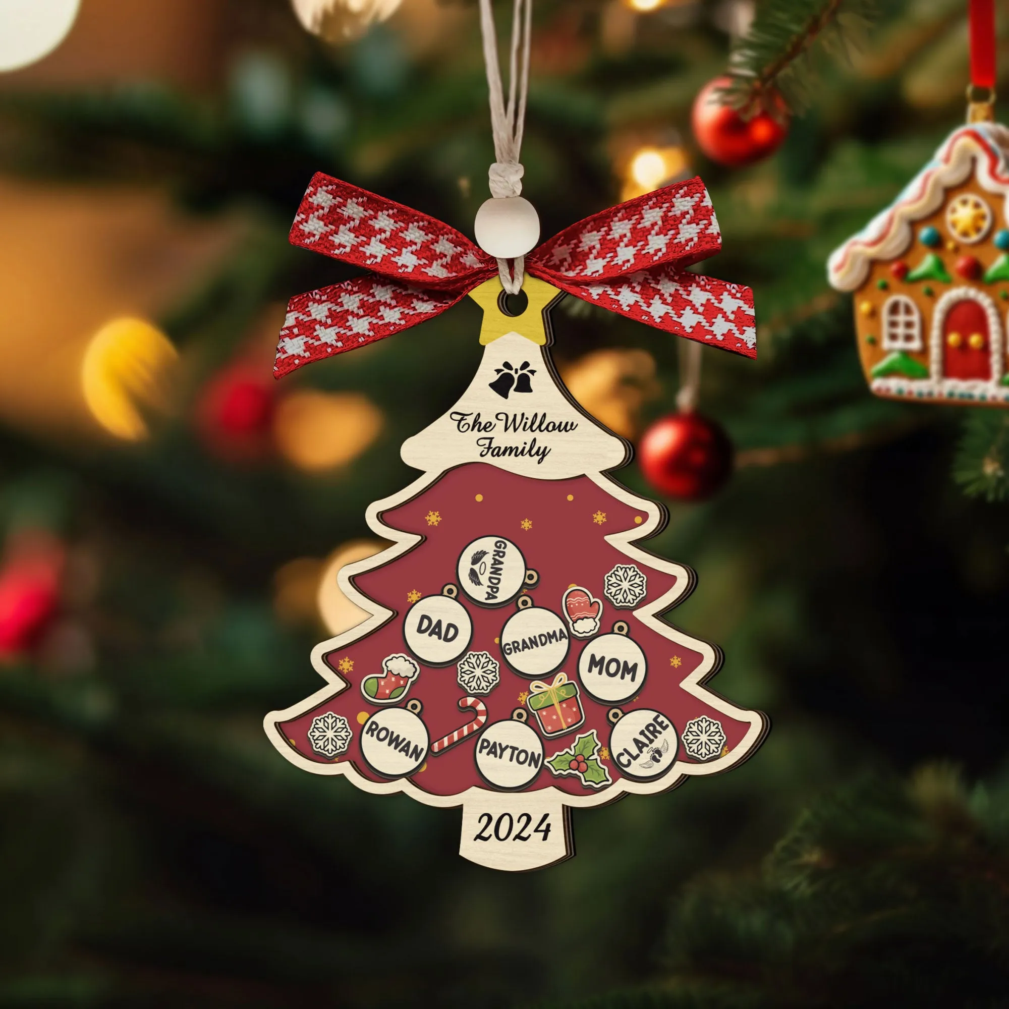 Custom Family Names Christmas Tree Decorations, Family Wooden Ornaments CF207