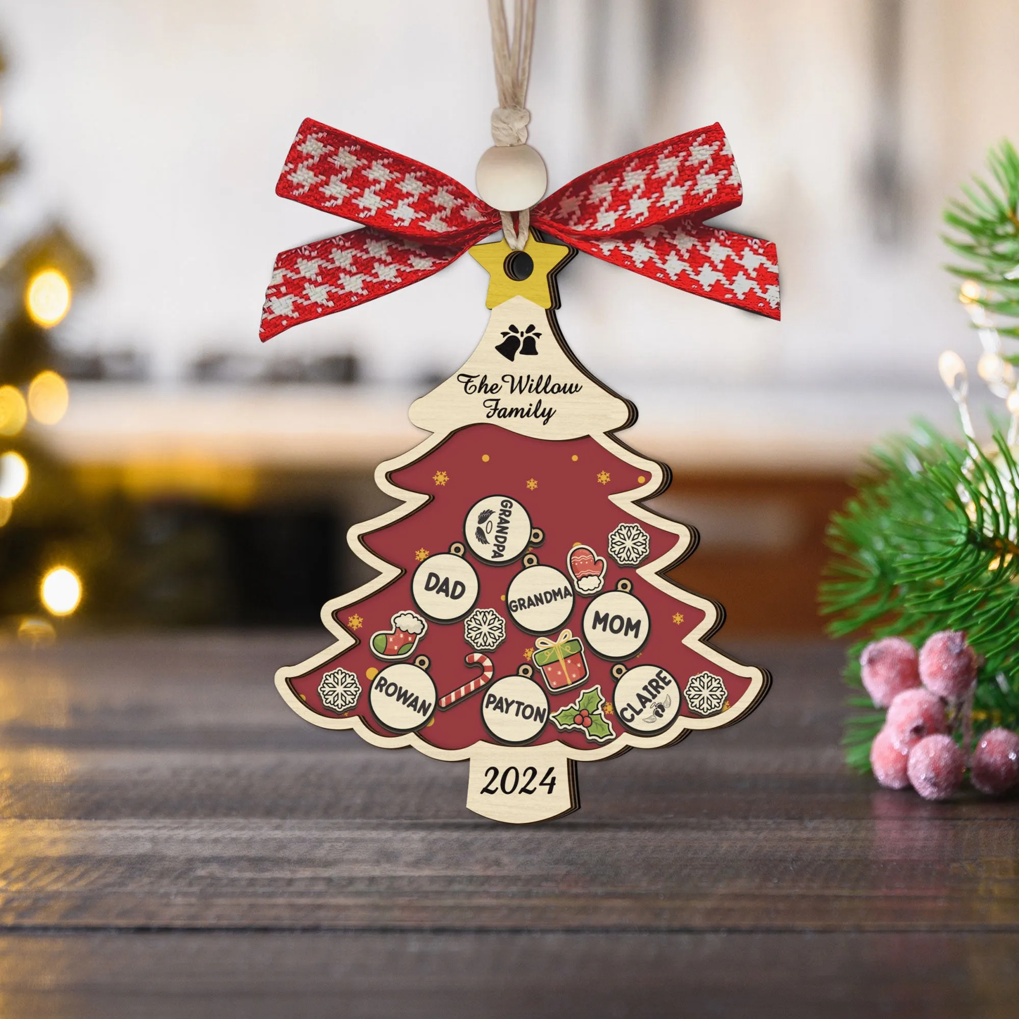 Custom Family Names Christmas Tree Decorations, Family Wooden Ornaments CF207