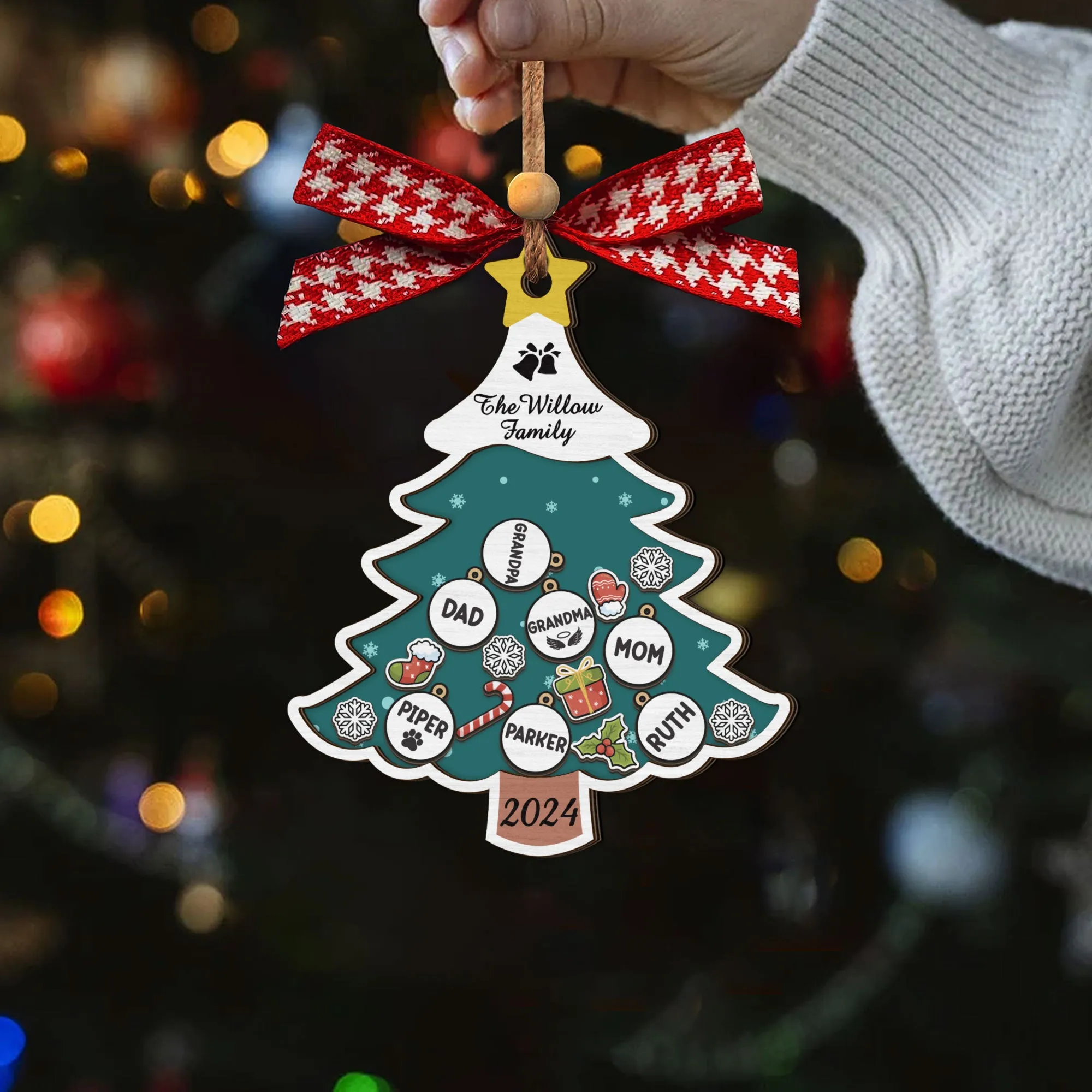 Custom Family Names Christmas Tree Decorations, Family Wooden Ornaments CF207