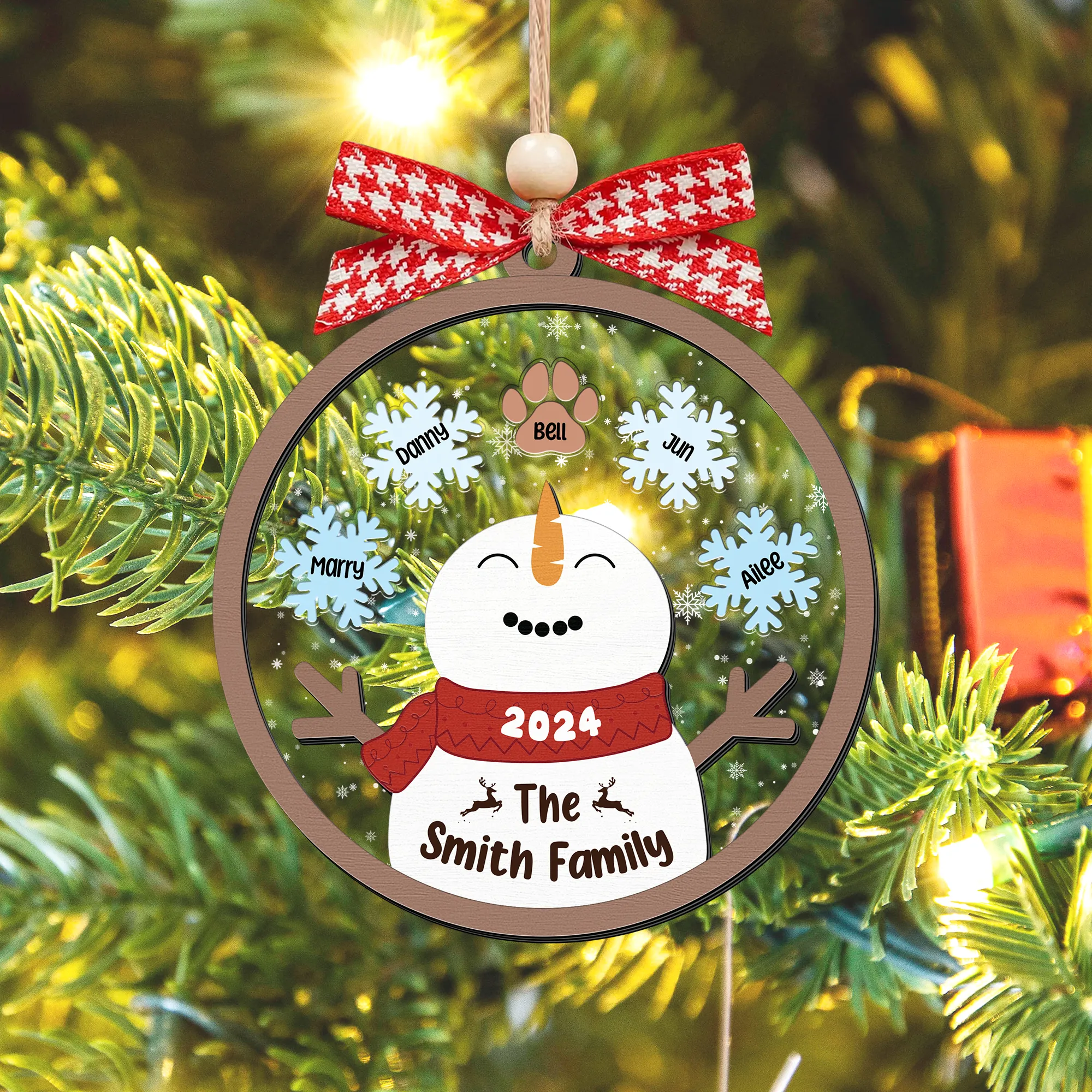 Personalized Family Names Christmas Ornament, Funny Snowman Family Shaker Ornament CF296