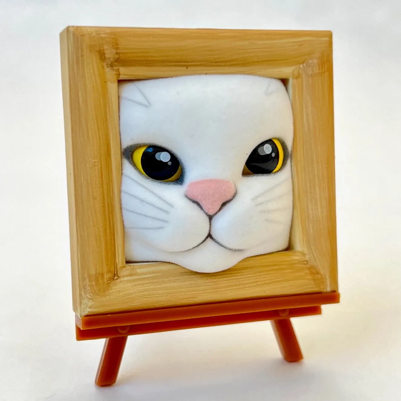 X 70245 Cat Frame Figurine Capsule-DISCONTINUED