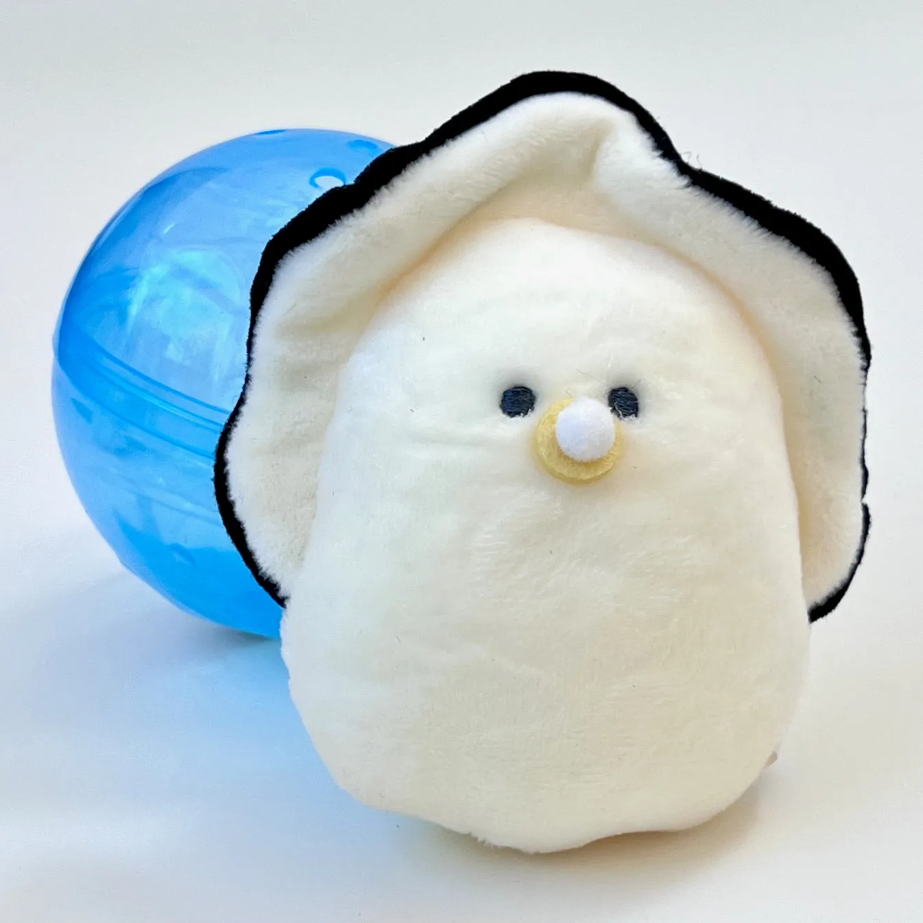 X 70353 Soft Oyster Figurine Capsule-DISCONTINUED