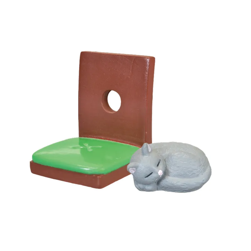 X 70805 CAT HOUSE CAPSULE-DISCONTINUED