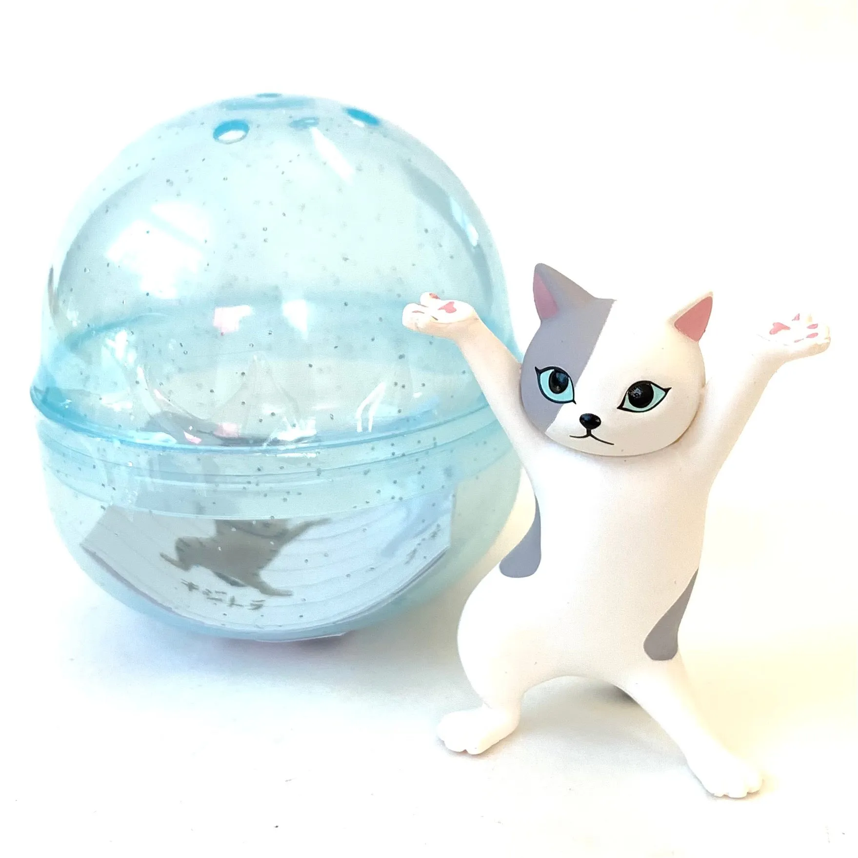 X 70906 Cat Pen Holder Vol. 2 Capsule-DISCONTINUED