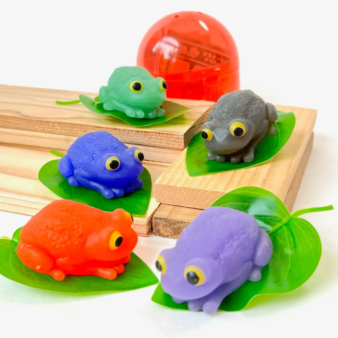 X 70955 Frog  Color Changing Gummy Figurine Capsule-DISCONTINUED